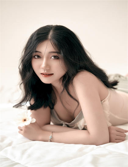 免费观看：2026贺岁档《哼哈二亲家》：年度压轴作品分析